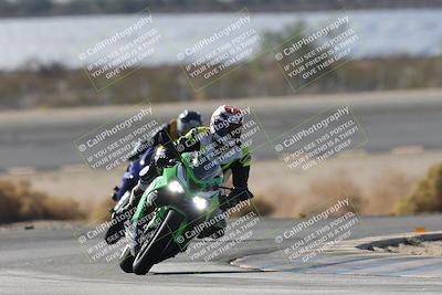 media/Nov-16-2025-Race Pace (Sun) [[8c5fa54630]]/Non Verified Riders (1st 20 Minutes)/1-Turn 14 (10am)/